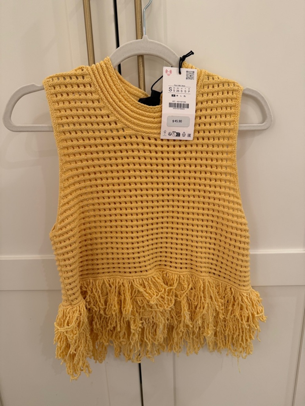 Zara yellow fringe sleeveless sweater top